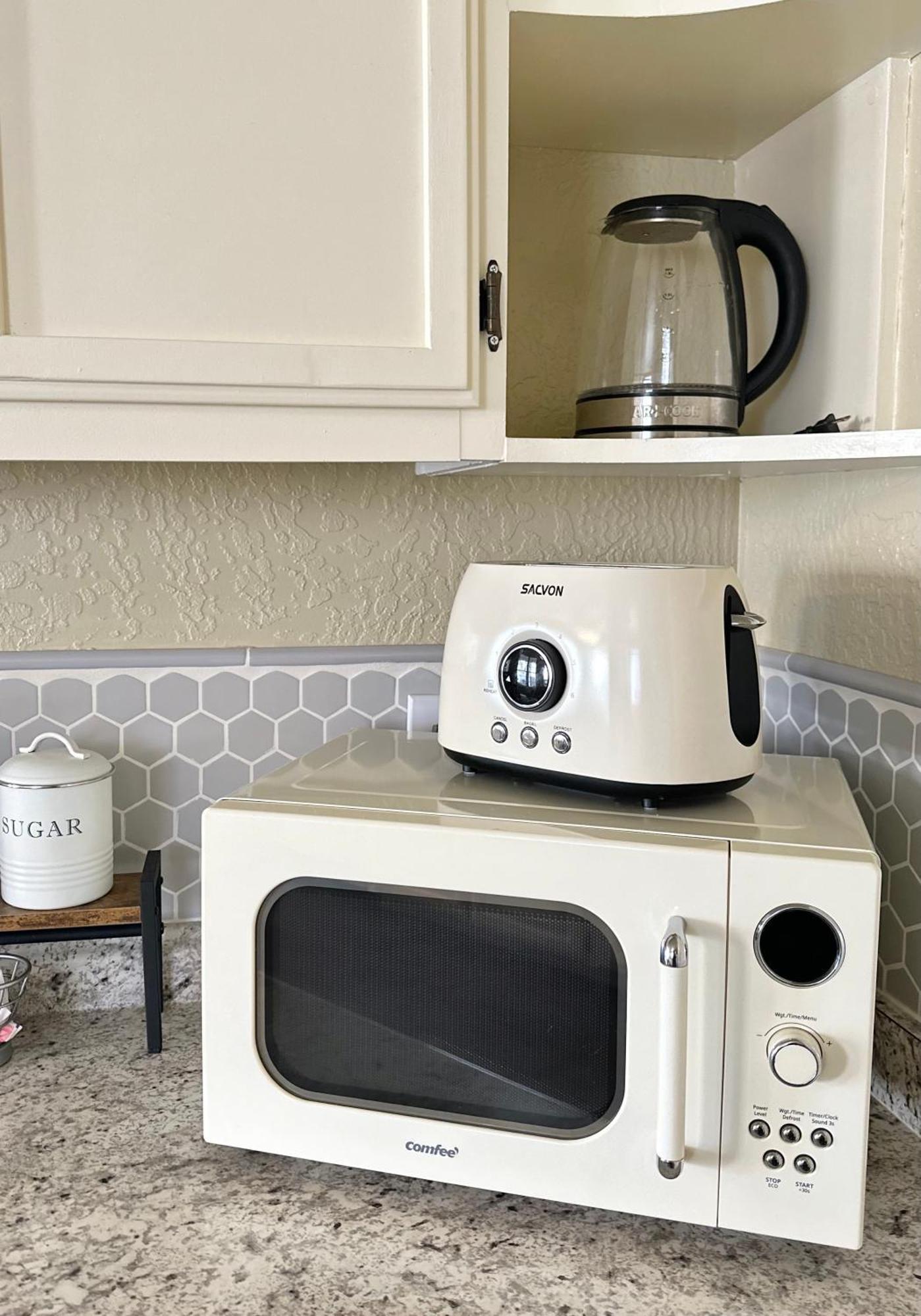 Near Downtown- Kitchen-Washerdryer-Parking Medford Bagian luar foto